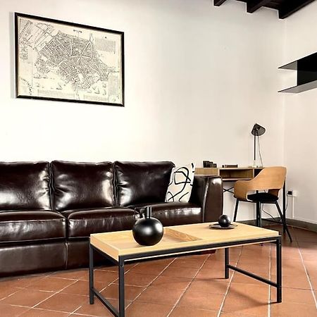Wonderful Central Apartment! Мантова Екстериор снимка