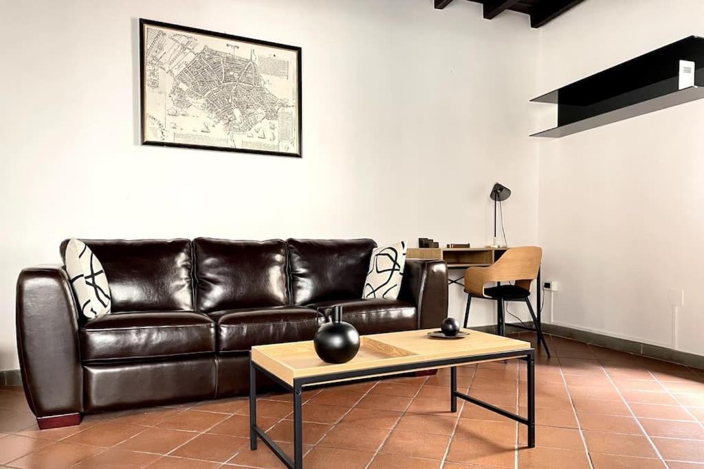 Wonderful Central Apartment! Мантова Екстериор снимка