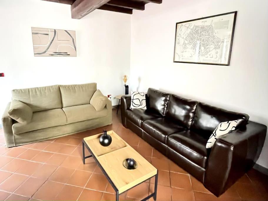Wonderful Central Apartment! Мантова Екстериор снимка